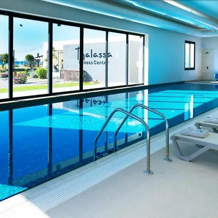 Relaxing Beachfront Vokolidha